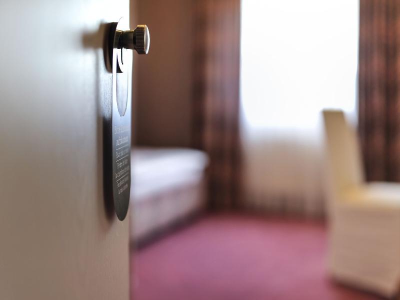 קלן Airport Hotel By The New Yorker מראה חיצוני תמונה