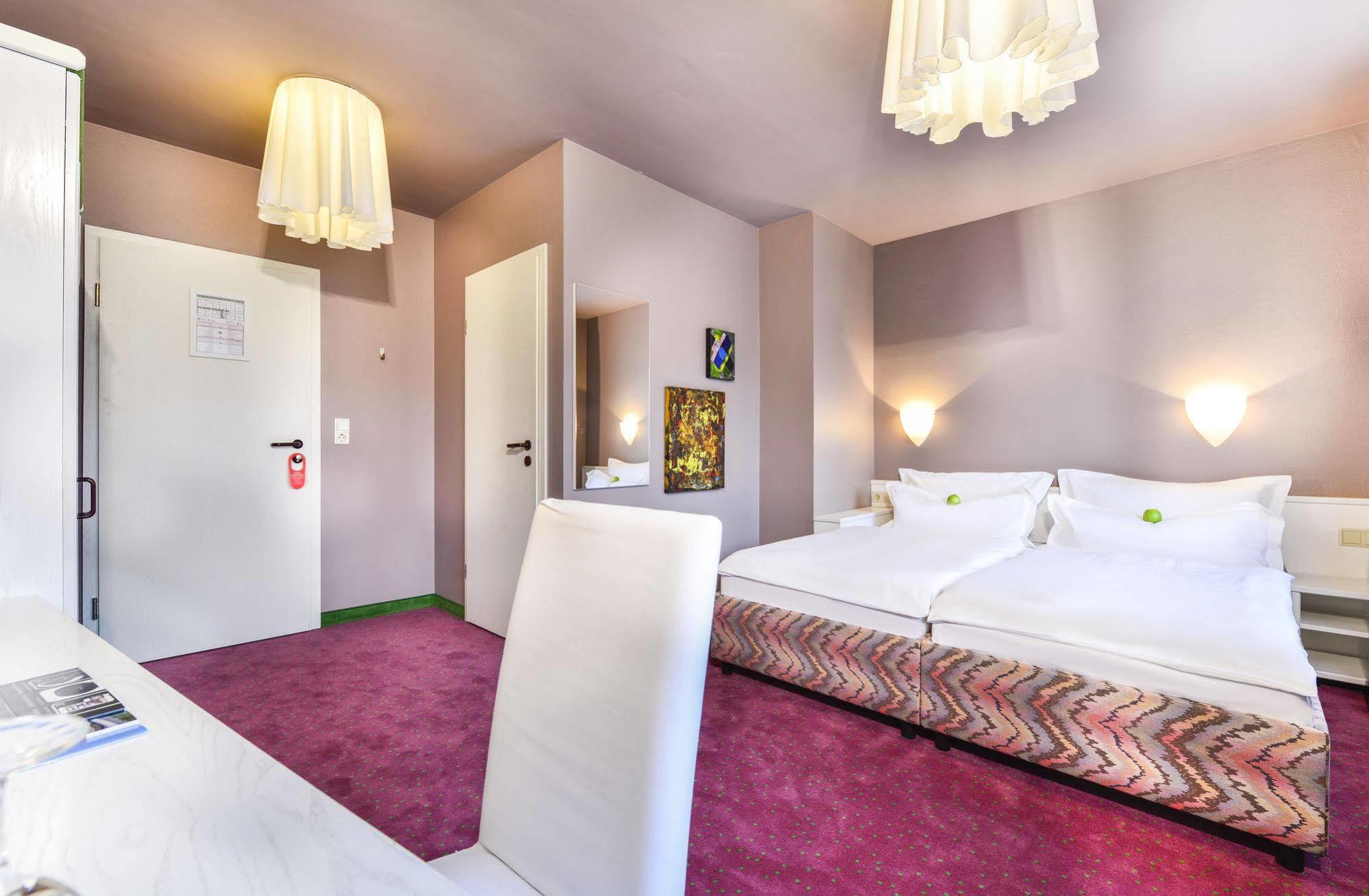 קלן Airport Hotel By The New Yorker מראה חיצוני תמונה