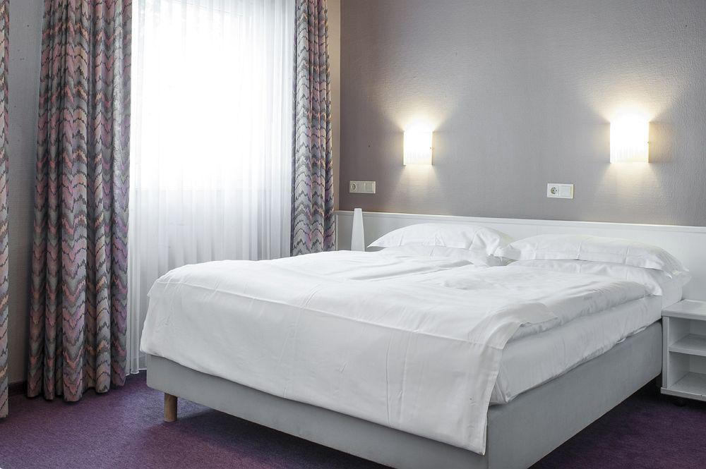 קלן Airport Hotel By The New Yorker מראה חיצוני תמונה